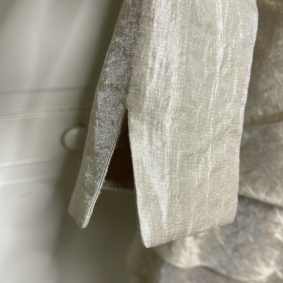 Jessica Howard 2Pc Champagne Satin Hammered Tiered Dress & Blazer Sz 16 Sheath - Picture 4 of 16